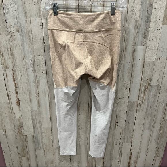 Outdoor Voices 7/8 Warmup Springs Tri-Tone Leggings Grey Cream White - Picture 5 of 9